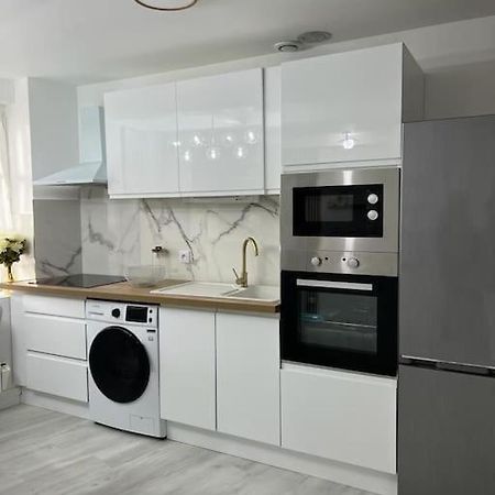 Beau Duplex Au Centre Ville. Mantes-la-Jolie Exterior photo